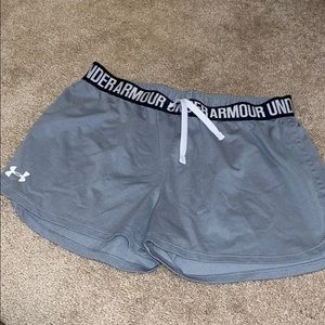 UNDER ARMOUR SHORTS